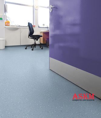 Polyflor Polysafe Verona PUR (Pure Colours) Berry Red 5232 Berry Red