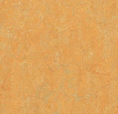 Forbo Marmoleum 2.0 3847 golden saffron golden saffron