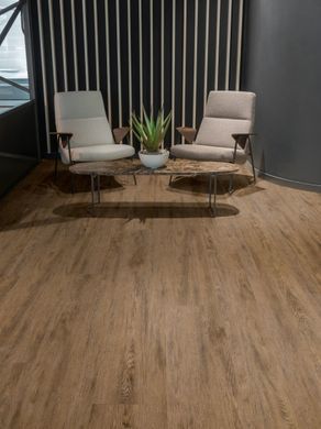 Amtico Signature Wood Bordeaux Oak AR0W8450 Bordeaux Oak