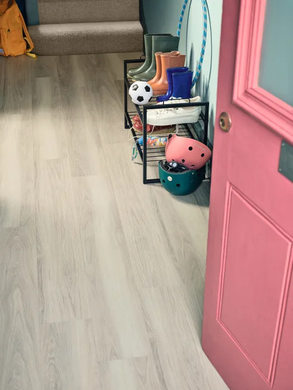 Amtico First Wood Riverside Ash SF3W1022 Riverside Ash